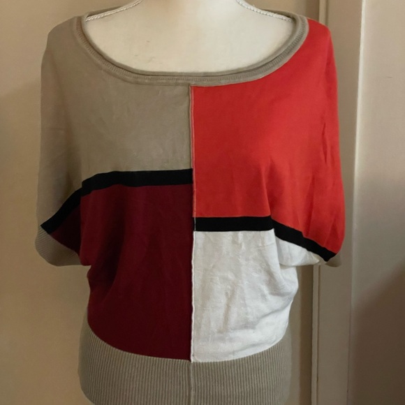 Catch My I tan white sweater Size LG short sleeve rayon Colorblock round neck - Picture 6 of 13